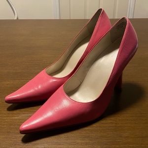 Guess Pink Leather Pumps